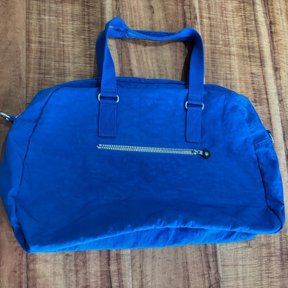 COPY - Kipling Blue Duffel Bag with adjustable strap.  
Like *NEW* excellent co… - Picture 2 of 7